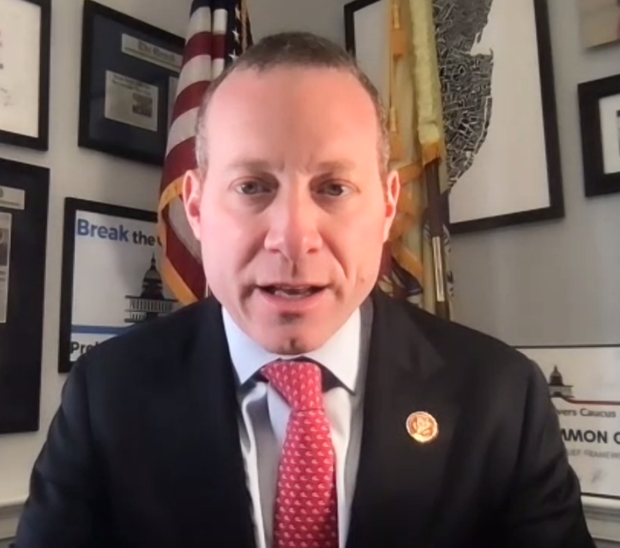 “Insider NJ: Gottheimer Raises Concerns about Impending Government Shutdown and its Impact on Veterans, Citing ‘Far-Right Extremists’ as a Threat”