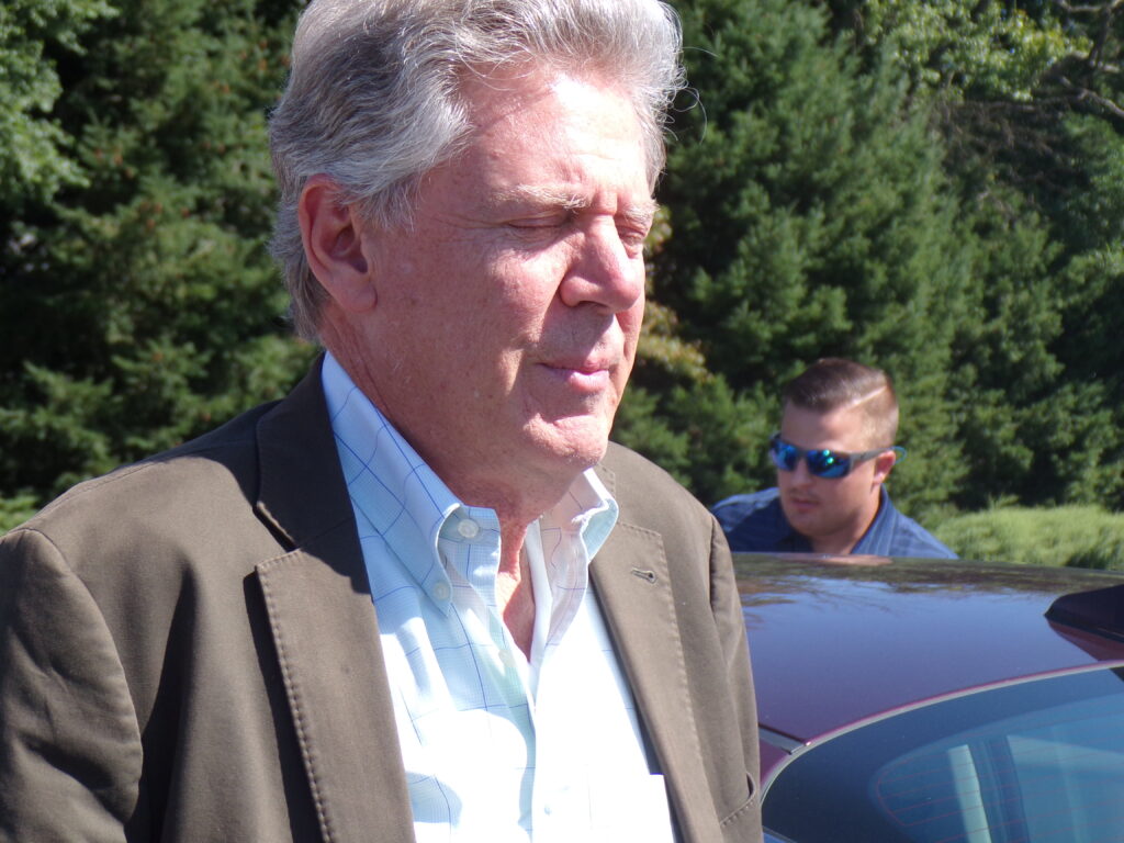 Pallone’s Involvement in a Zone Aimed at Reducing Drug Costs – Insider NJ