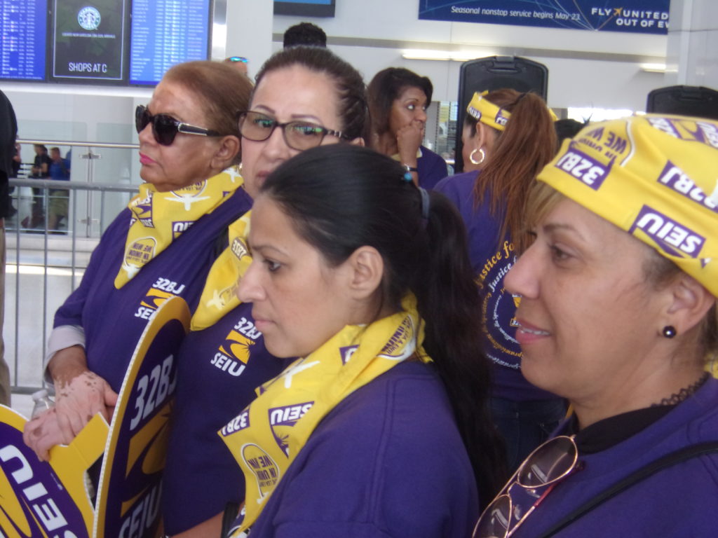 Airport Workers and 32BJ SEIU Support Proposed Wage Increase by PANYNJ